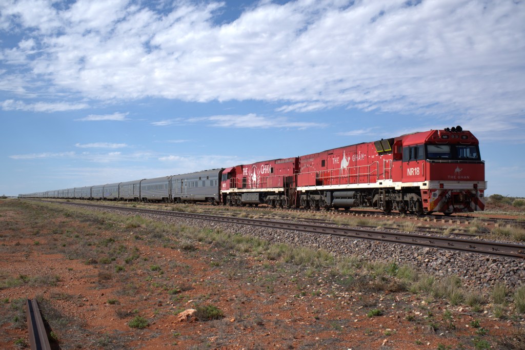 Image of the Ghan train stopped at Manganuri Statio
